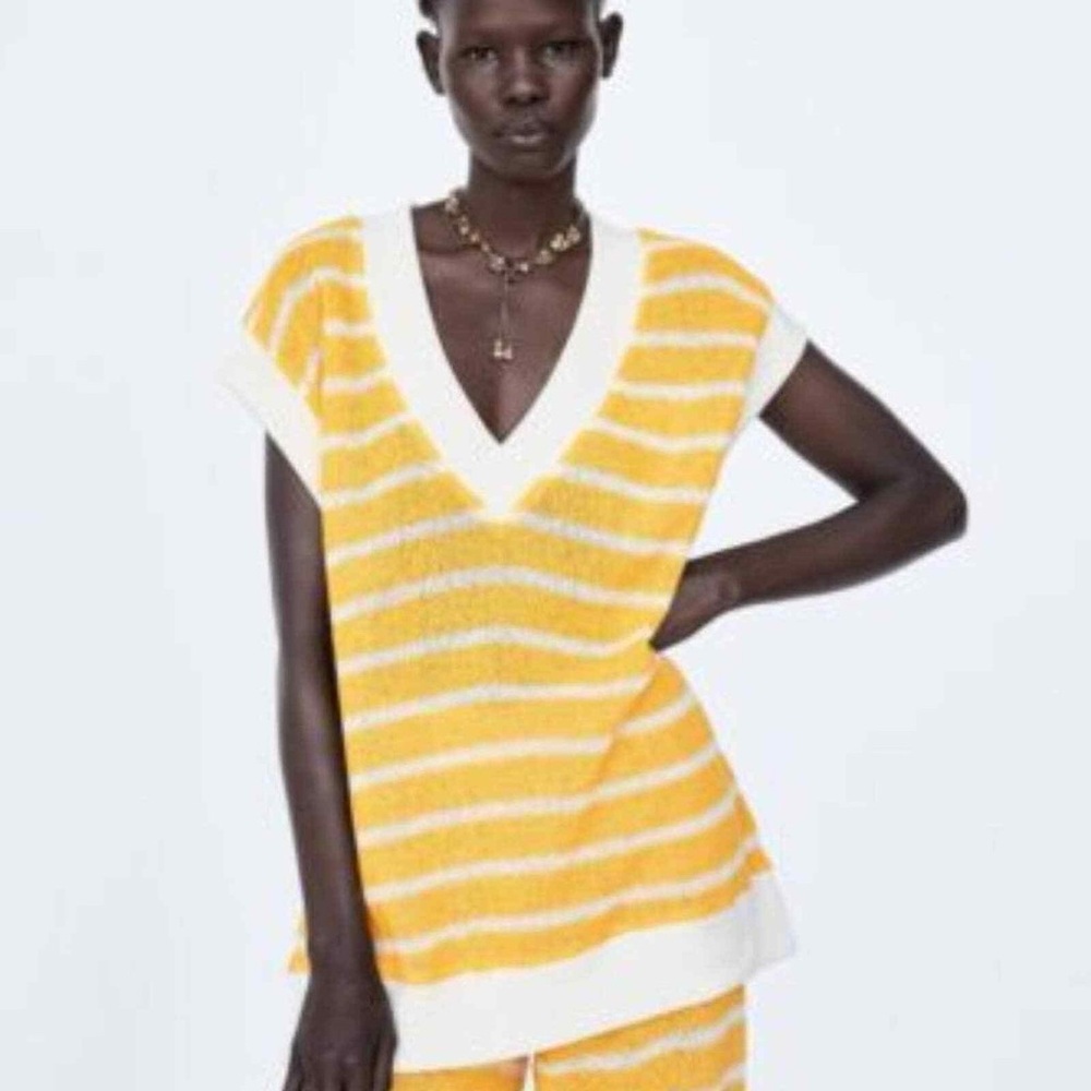 Zara Oversized Striped Sweater Vest Yellow Size large EUC